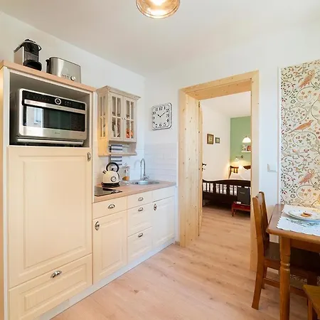 Roomerie Apartment *